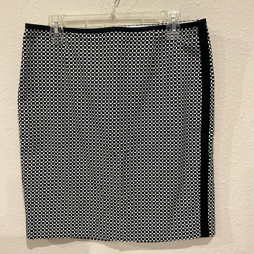 White House Black Market Pencil Skirt Geometric Print Black/White Women’s Sz 10